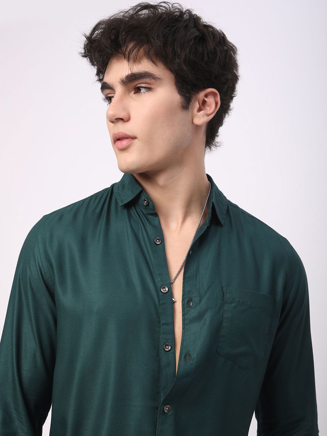VASTRADO Men Classic Slim Fit Opaque Casual Shirt