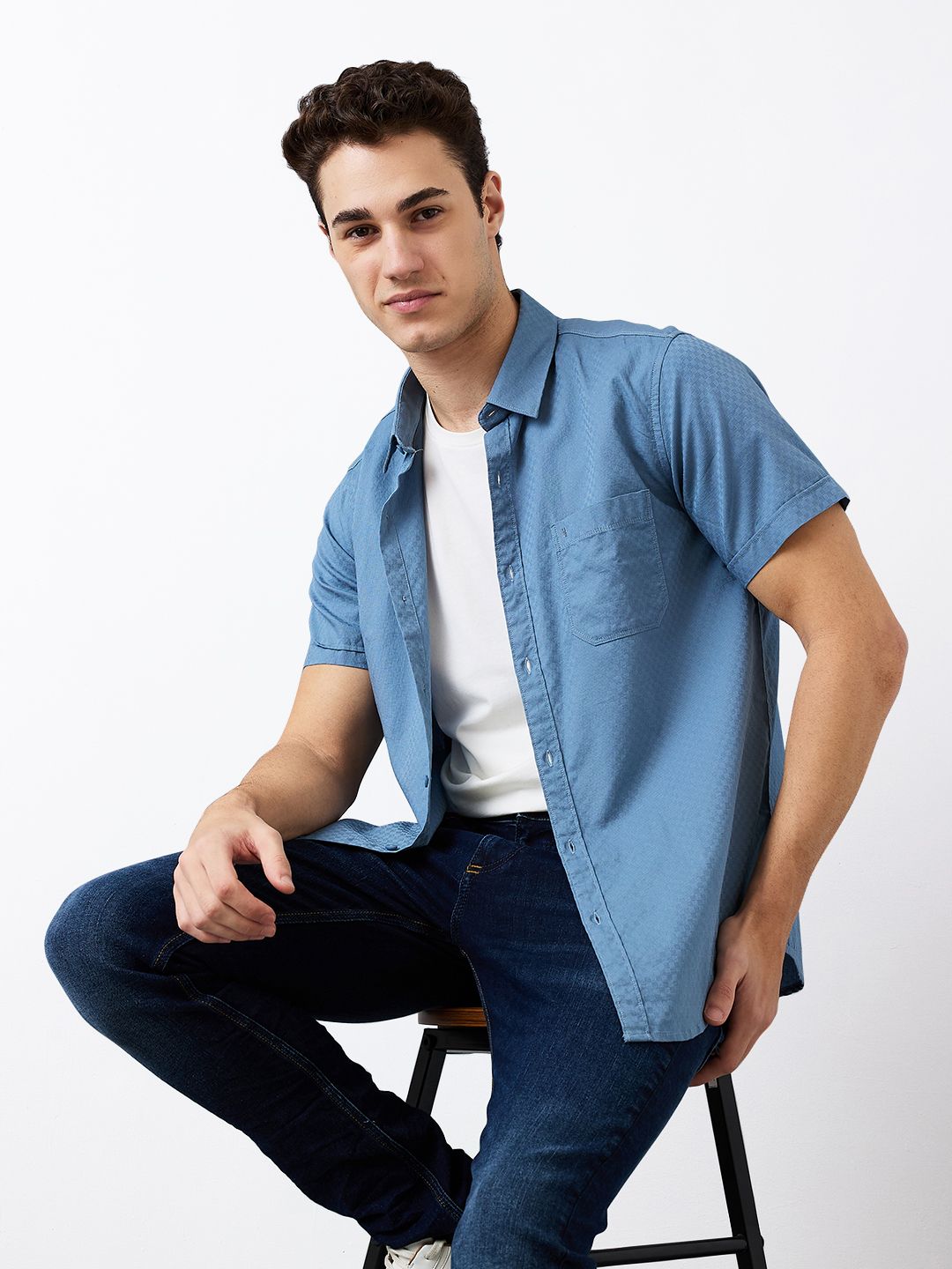 SPYKAR Men Spread Collar Textured Cotton Casual Shirt