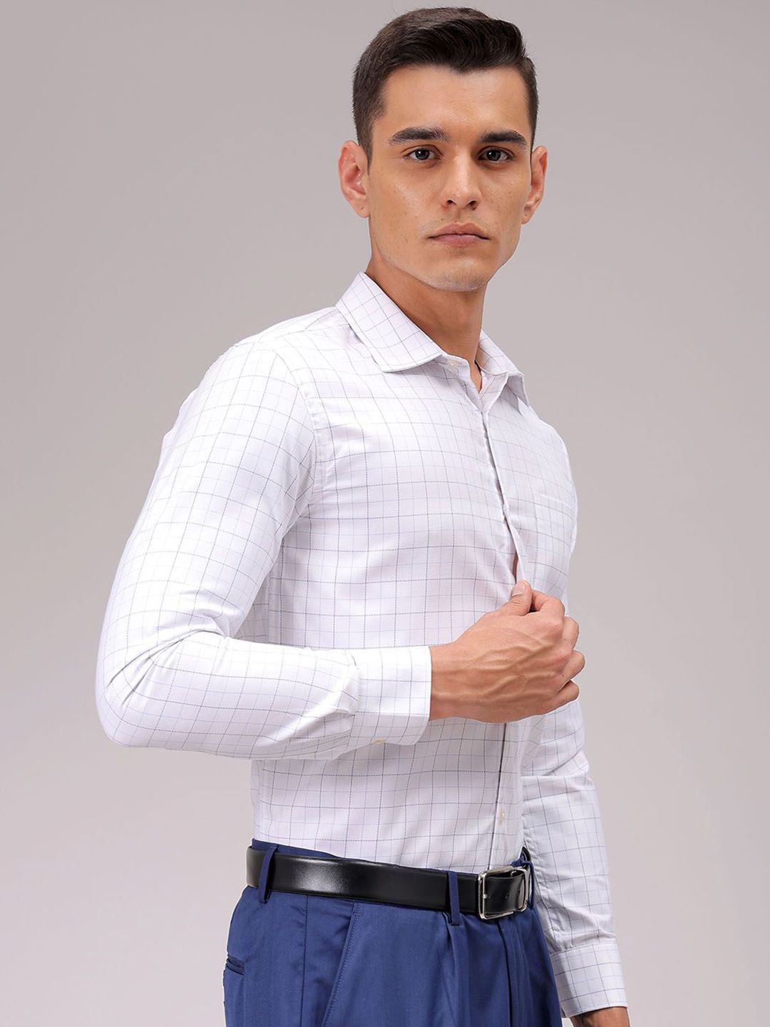 The Indian Garage Co. X Luxe Men Cutaway Collar Checked Slim Fit Formal Shirt