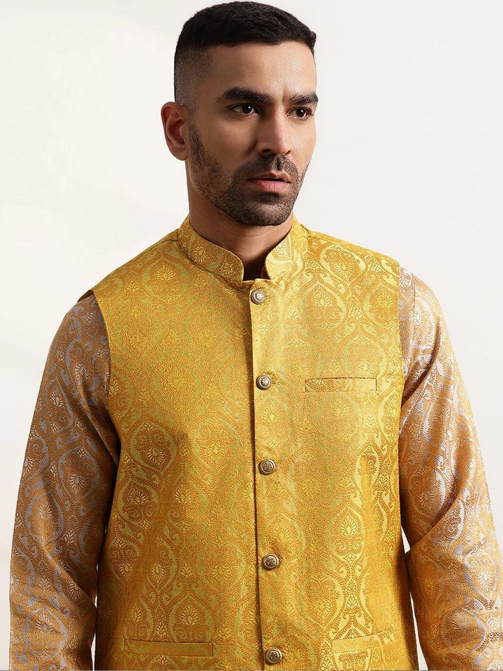 Jaket Nehru Brocade Rekaan Tenunan Anouk