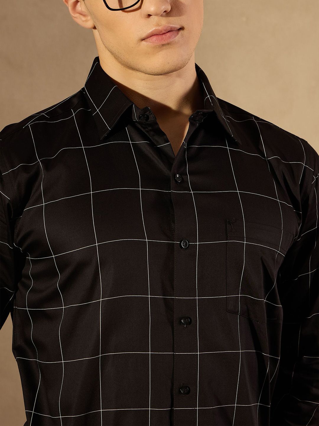 DENNISON Men Smart Spread Collar Windowpane Checked Cotton Formal Shirt