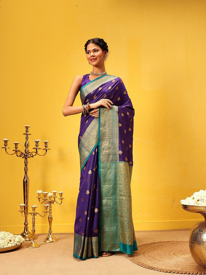 Silk Land Kanjivaram Silk Zari Woven Big Border Saree