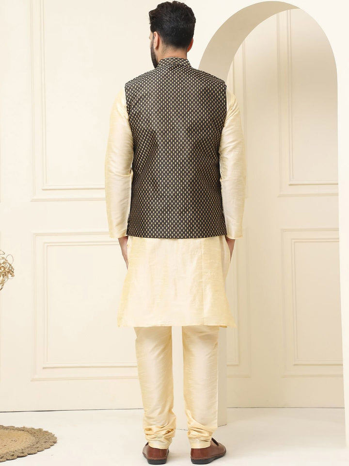 SOJANYA Mandarin Collar Zari Silk Cotton Straight Kurta dengan Piyama & jaket Nehru