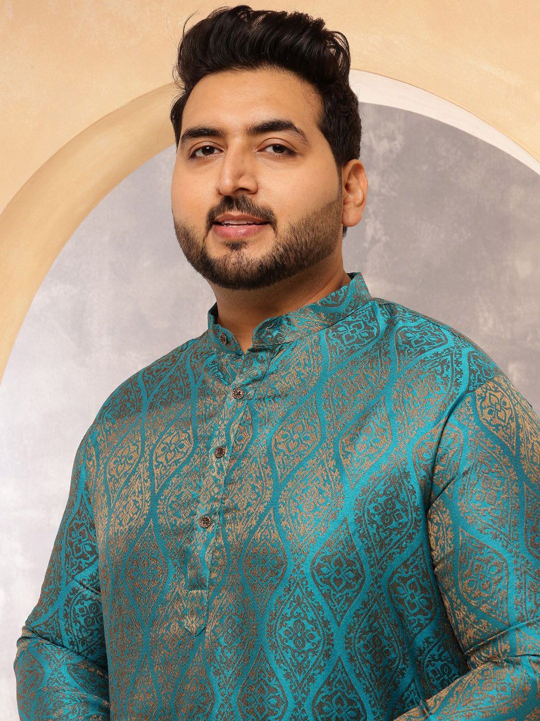 SOJANYA PLUS Men Ethnic Motifs Woven Design Kurta with Pyjama