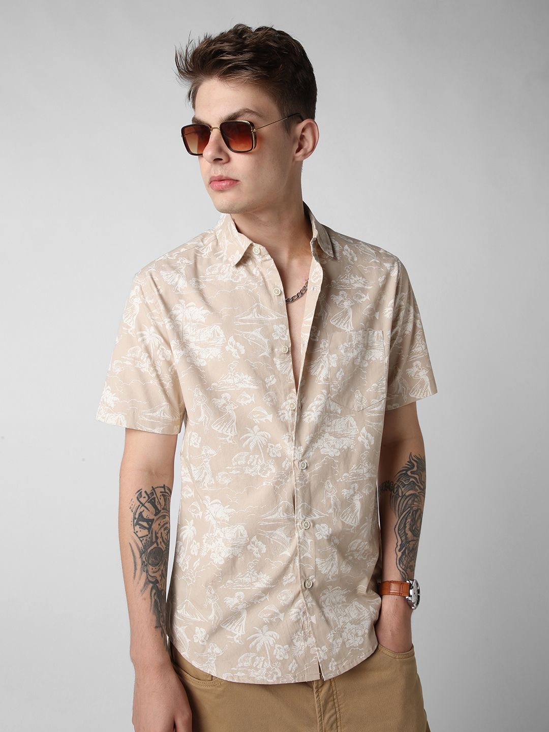 VASTRADO Men Classic Slim Fit Floral Opaque Printed Casual Shirt