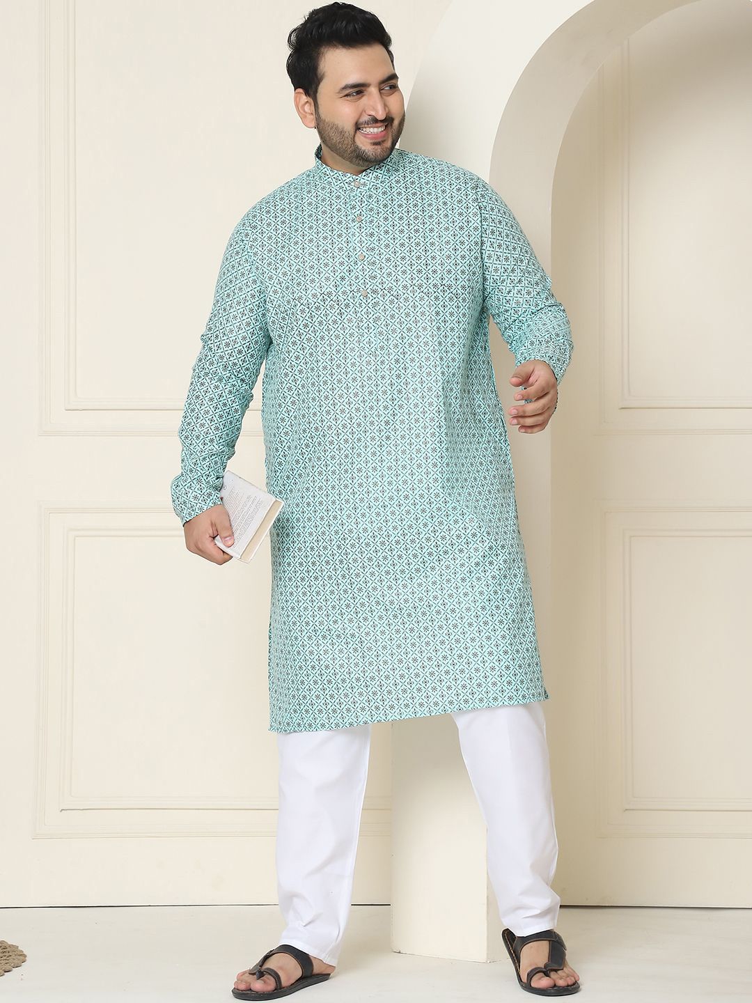 SOJANYA PLUS Ethnic Motifs Band Collar Straight Kurta With Pyjamas