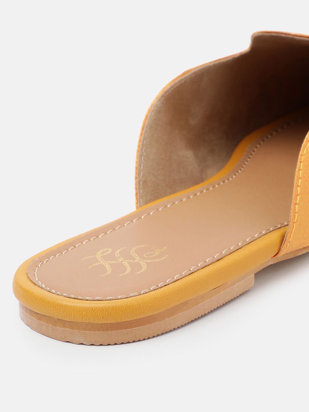 House of Pataudi Women Ethnic Embellished Mules