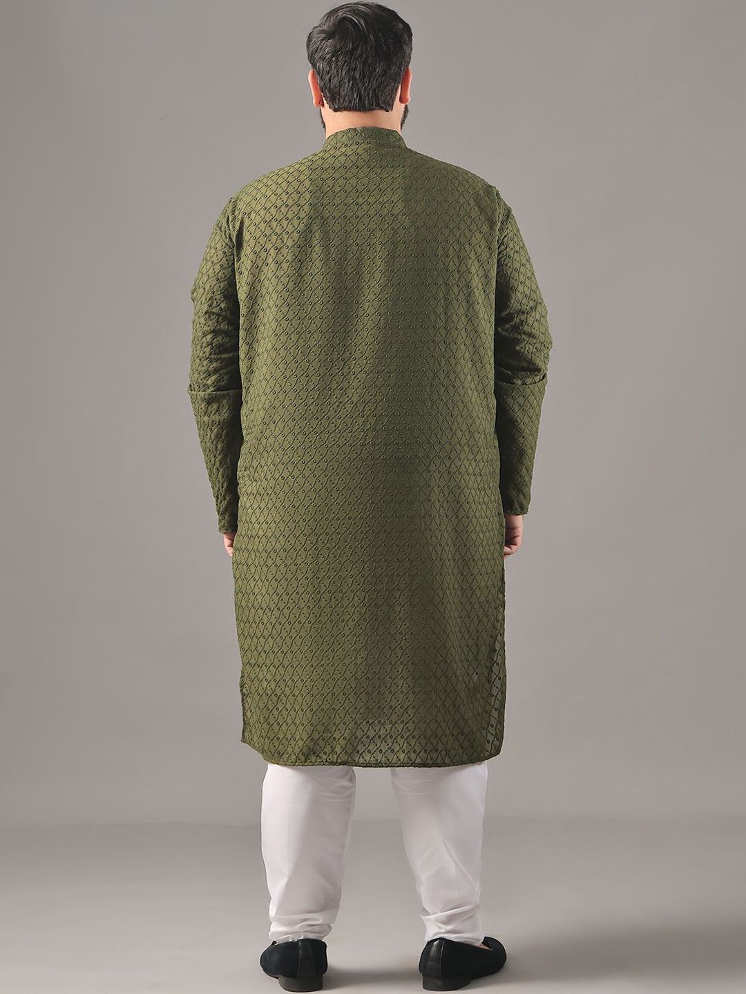 SOJANYA PLUS Size Embroidered Chikankari Band Collar Pure Cotton Straight Kurta