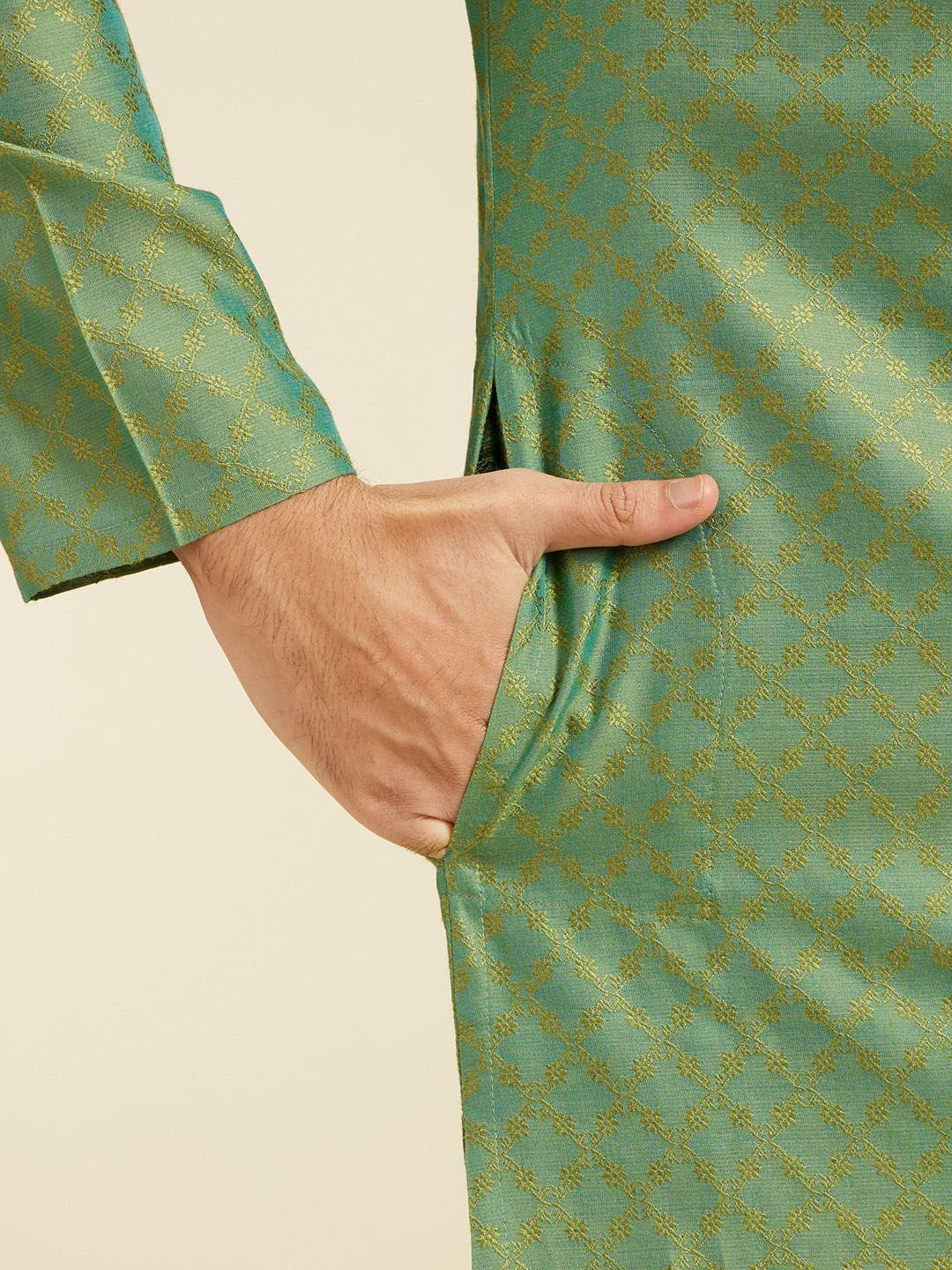 Diwas by Manyavar Ethnic Motifs Self Design Mandarin Collar Jacquard Straight Kurta