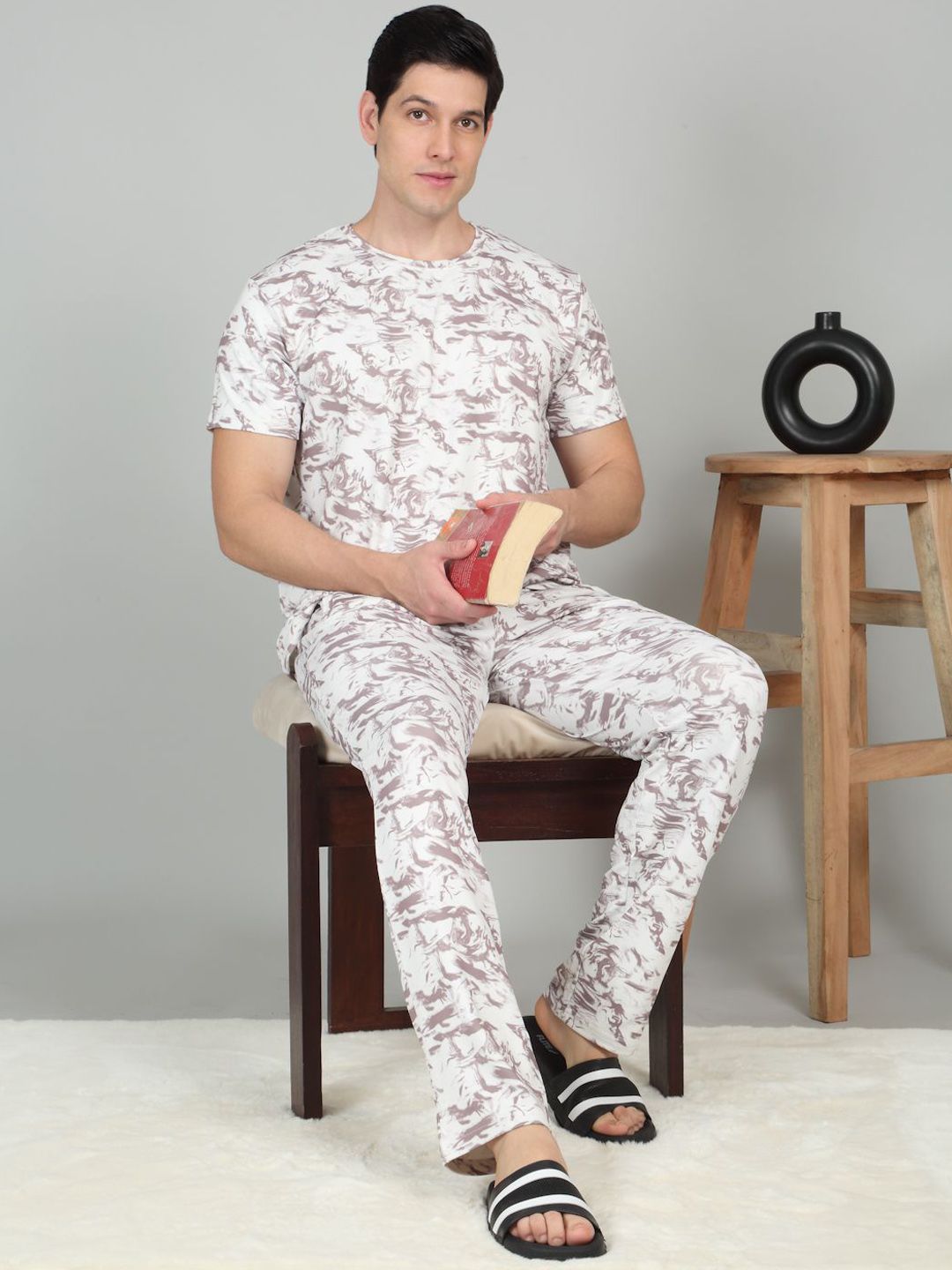 Sweet Dream Men Abstract Printed Round Neck Short Sleeves T-shirt Pyjamas Nightsuits