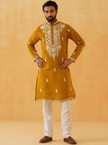 SOJANYA LUXE Men Embroidered Thread Work Kurta