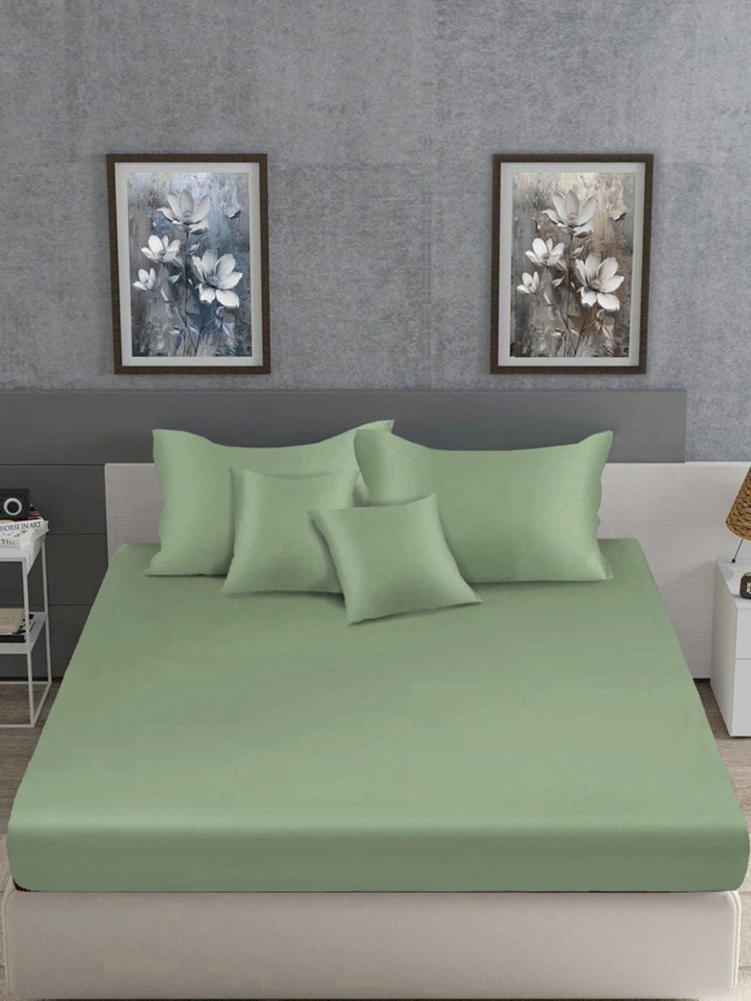 KLOTTHE Olive Green 400 TC Super King Bedsheet with 2 Pillow Covers