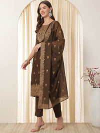 Anouk Women Floral Printed Regular Kurta with Trousers & With Dupatta