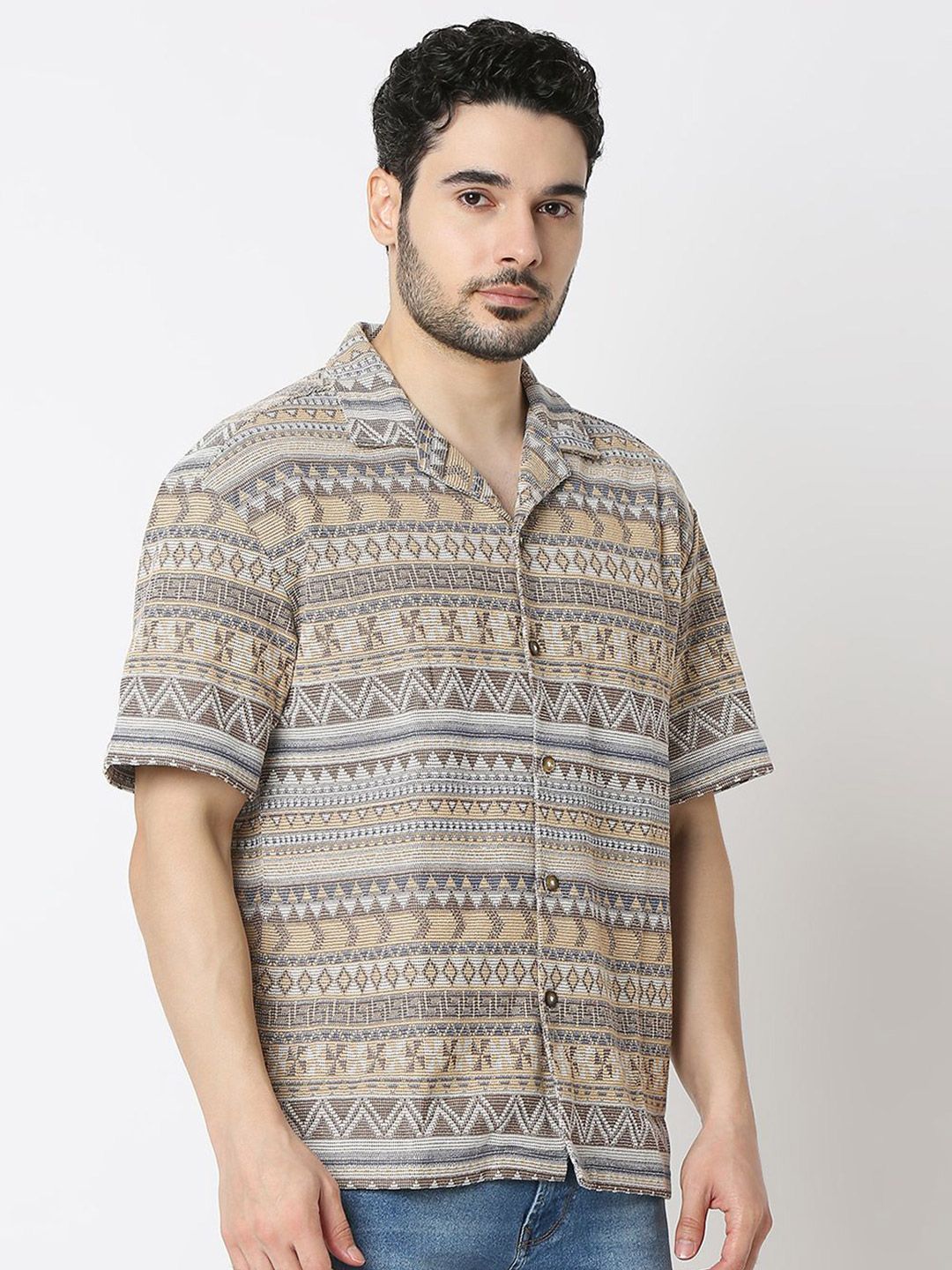 SPYKAR Men Relaxed Fit Cuban Collar Geometric Printed Cotton Casual Shirt