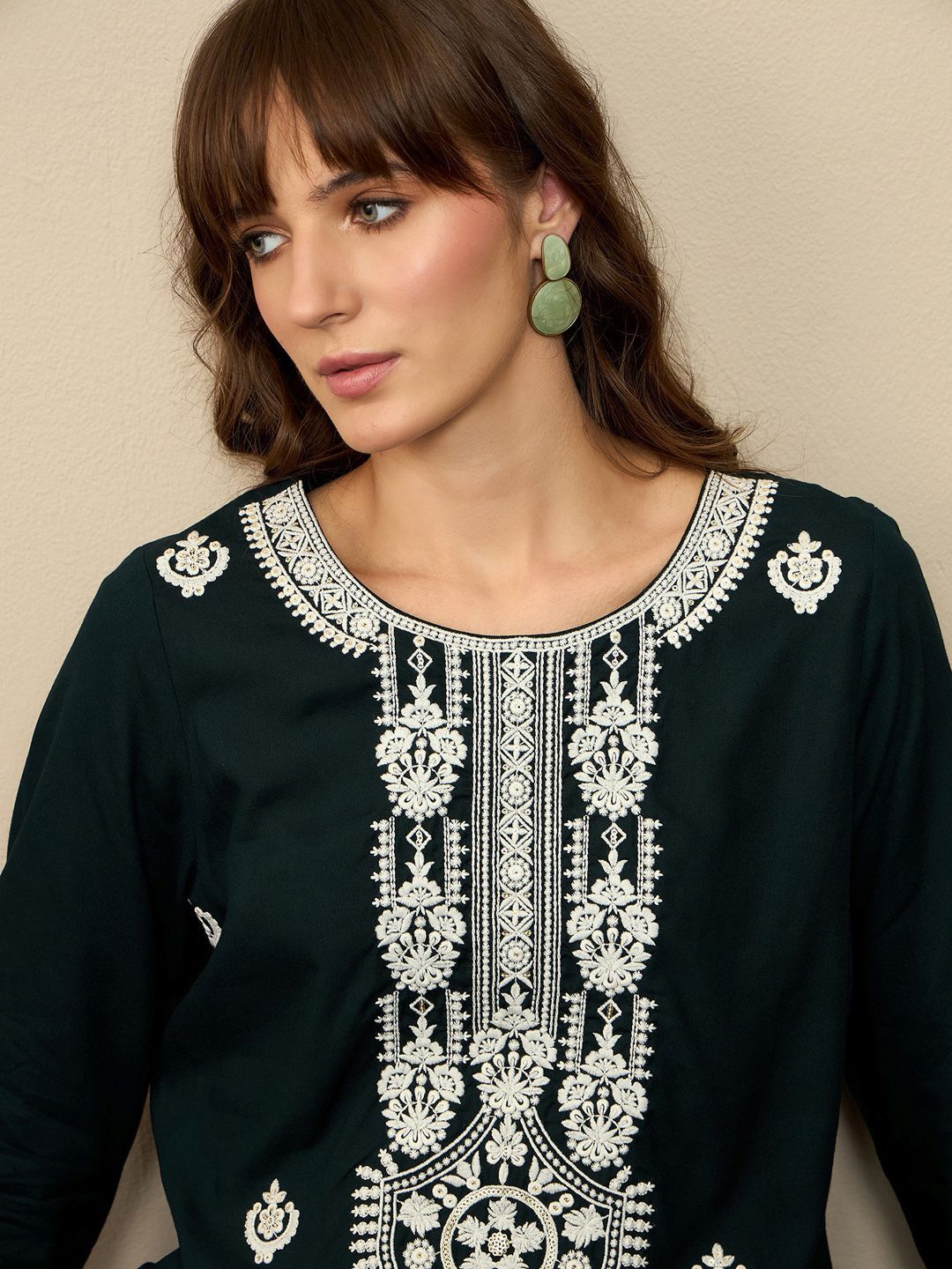 Indo Era Green Floral Embroidered Straight Kurta