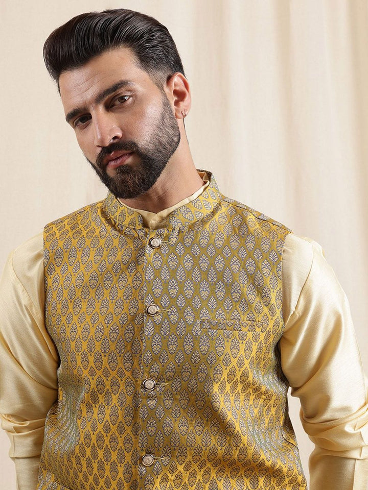 Anouk Men Regular Kurta with Pyjamas With Woven Nehru Jacket