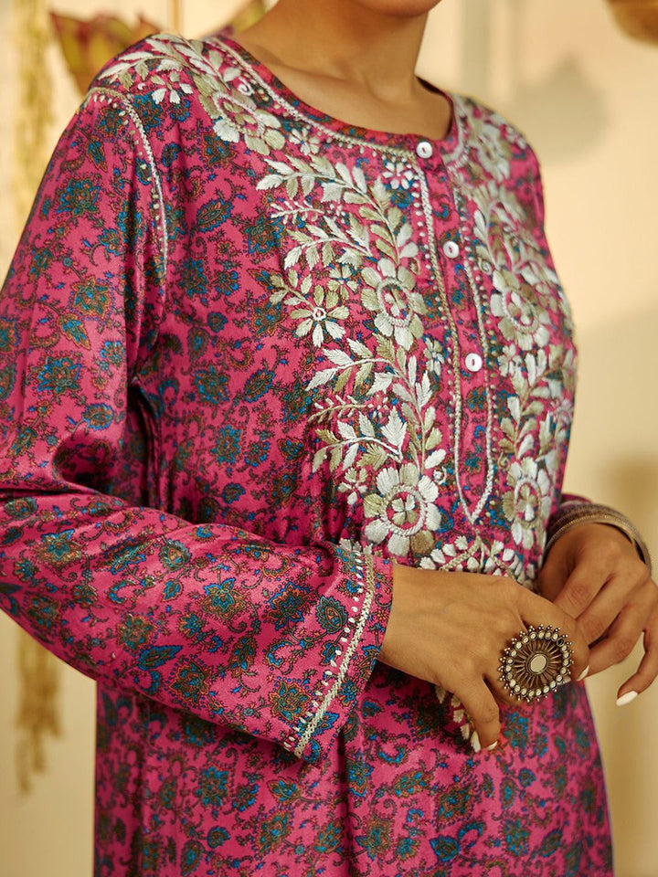 House of Chikankari Women Pink Crepe Chikankari Embroidered Kurta Set