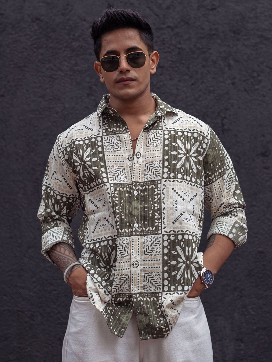 Powerlook Men Spread Collar Abstract Printed Casual Shirt