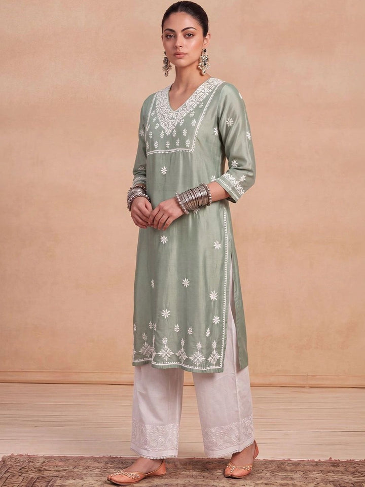 House of Chikankari Women Ethnic Motifs Embroidered Chikankari Chanderi Silk Kurta