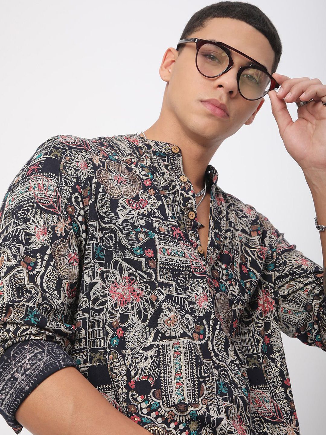 VASTRADO Quirky Foil Printed Band Collar Cotton Straight Short Kurta