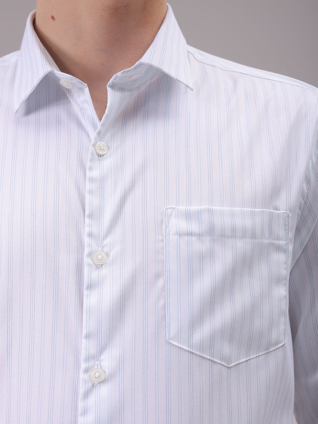 The Indian Garage Co. X Luxe Men Cutaway Collar Vertical Striped Slim Fit Formal Shirt