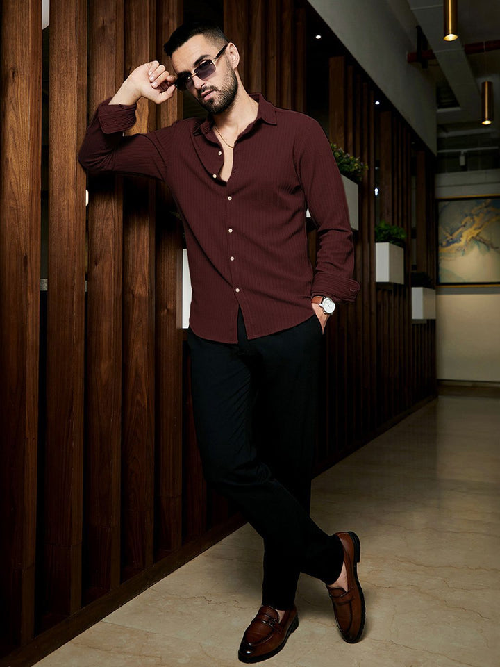 Campus Sutra Men Spread Collar Comfort Casual Shirt