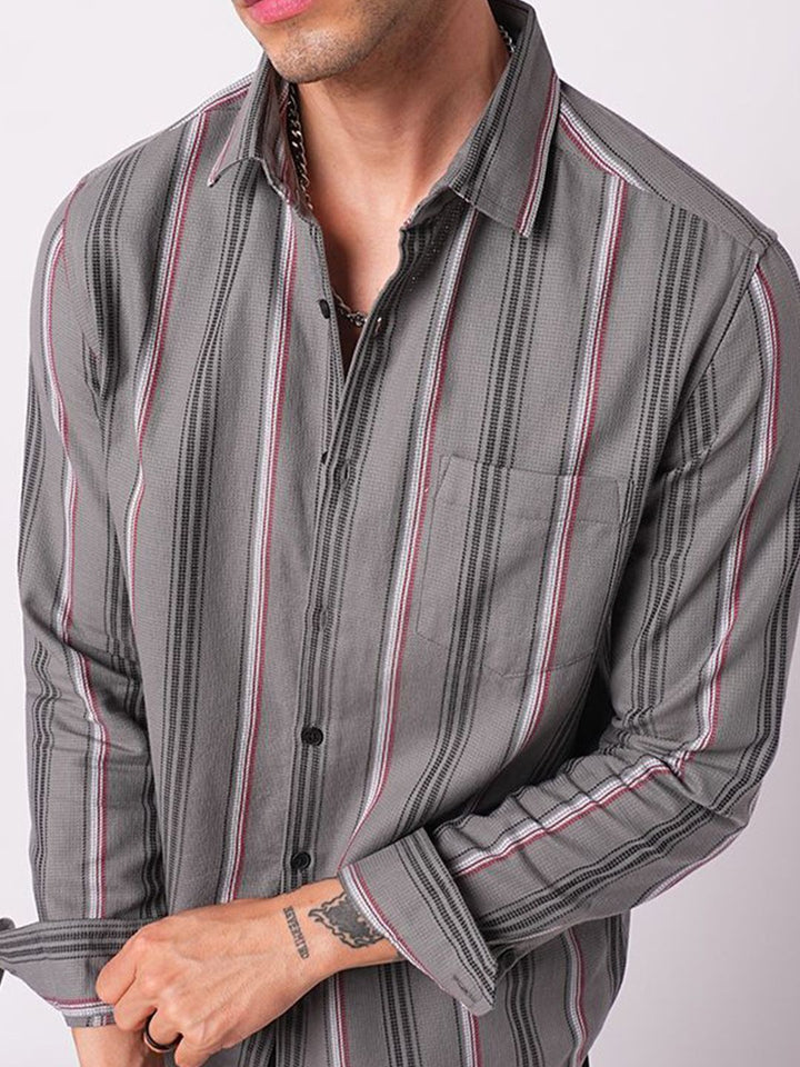 VASTRADO Men Classic Slim Fit Vertical Striped Spread Collar Cotton Casual Shirt
