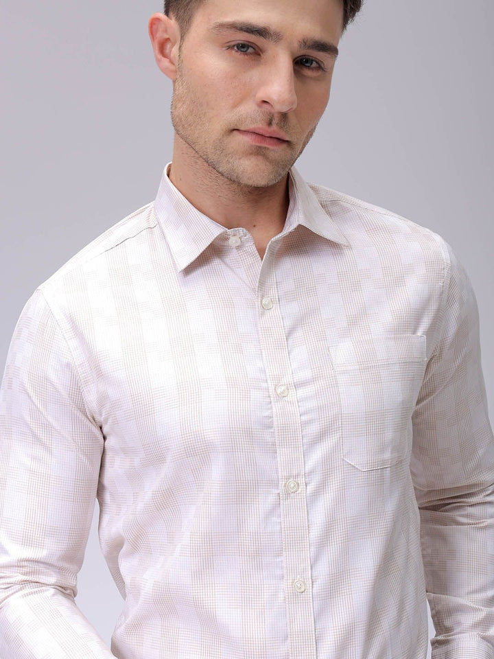 The Indian Garage Co. X Luxe Men Spread Collar Checked Slim Fit Formal Shirt