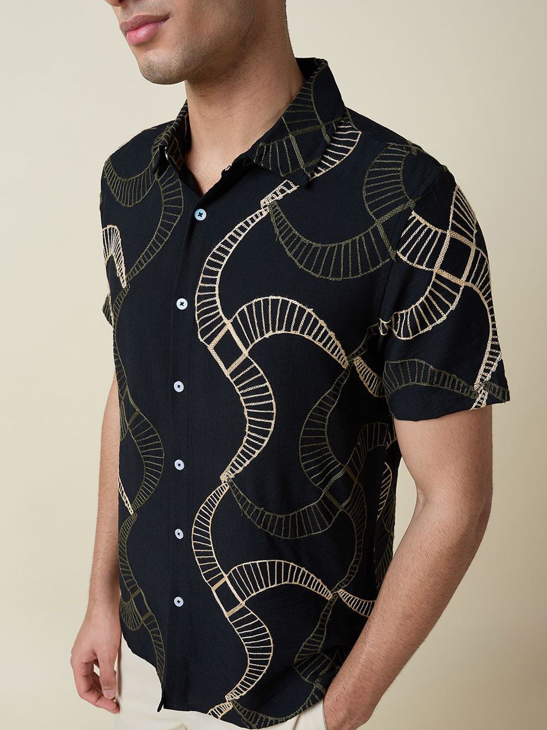 Thomas Scott Men Embroidered Regular Fit Casual Shirt