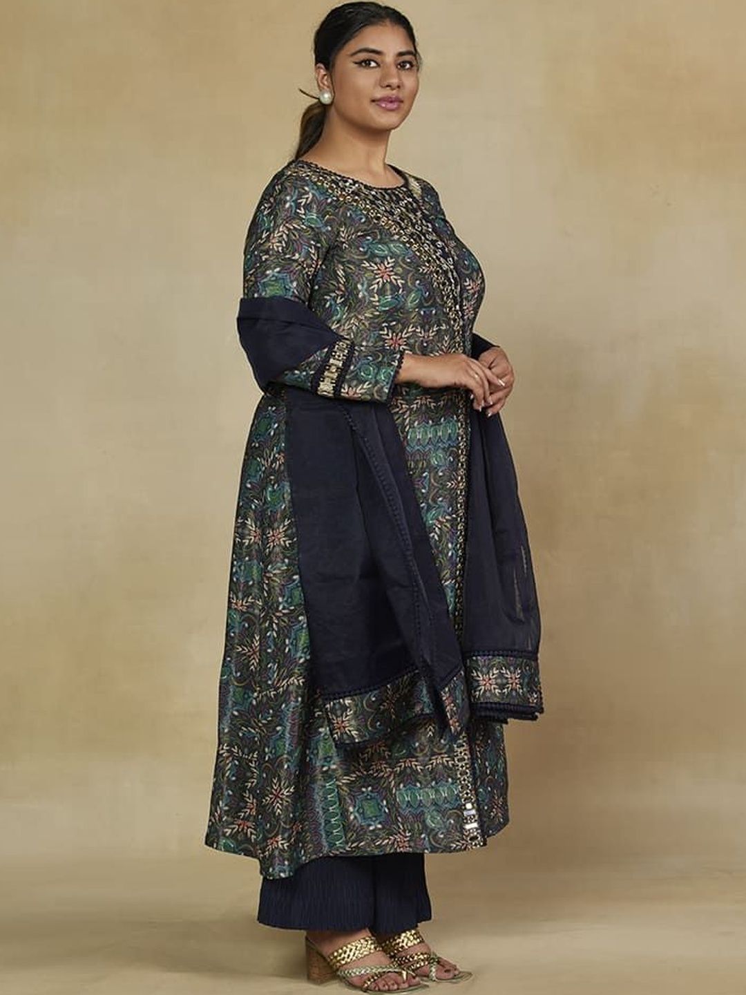 Mamicha Printed Round Neck Kurta Set
