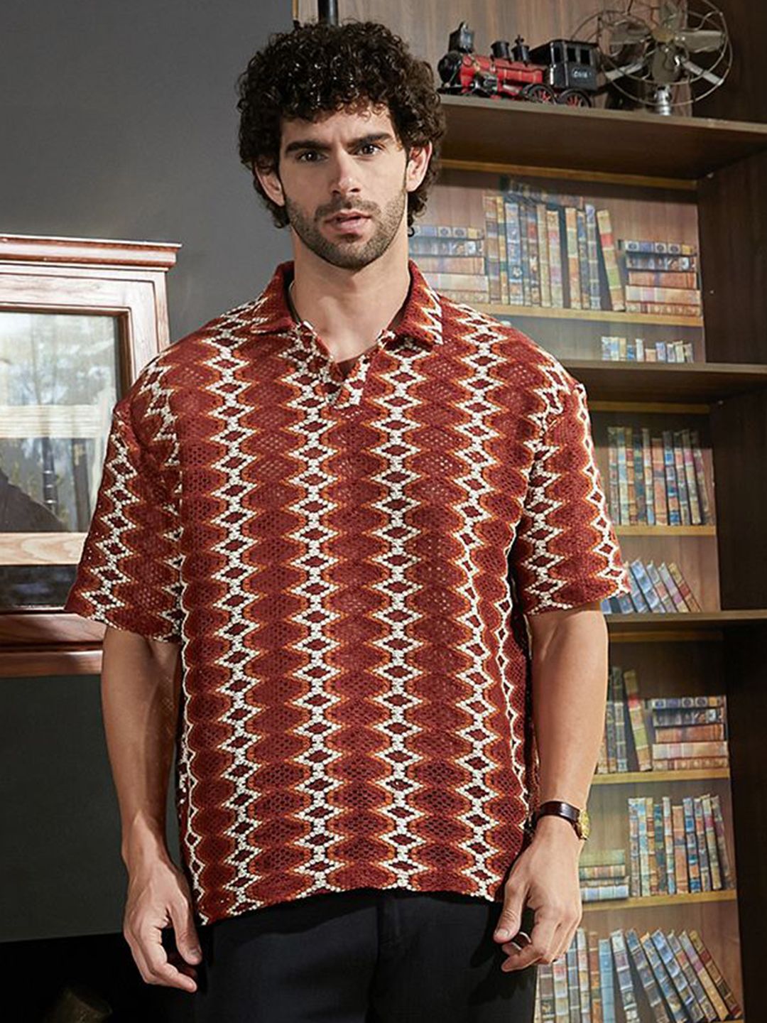 Campus Sutra Men Polo Collar Pockets T-shirt