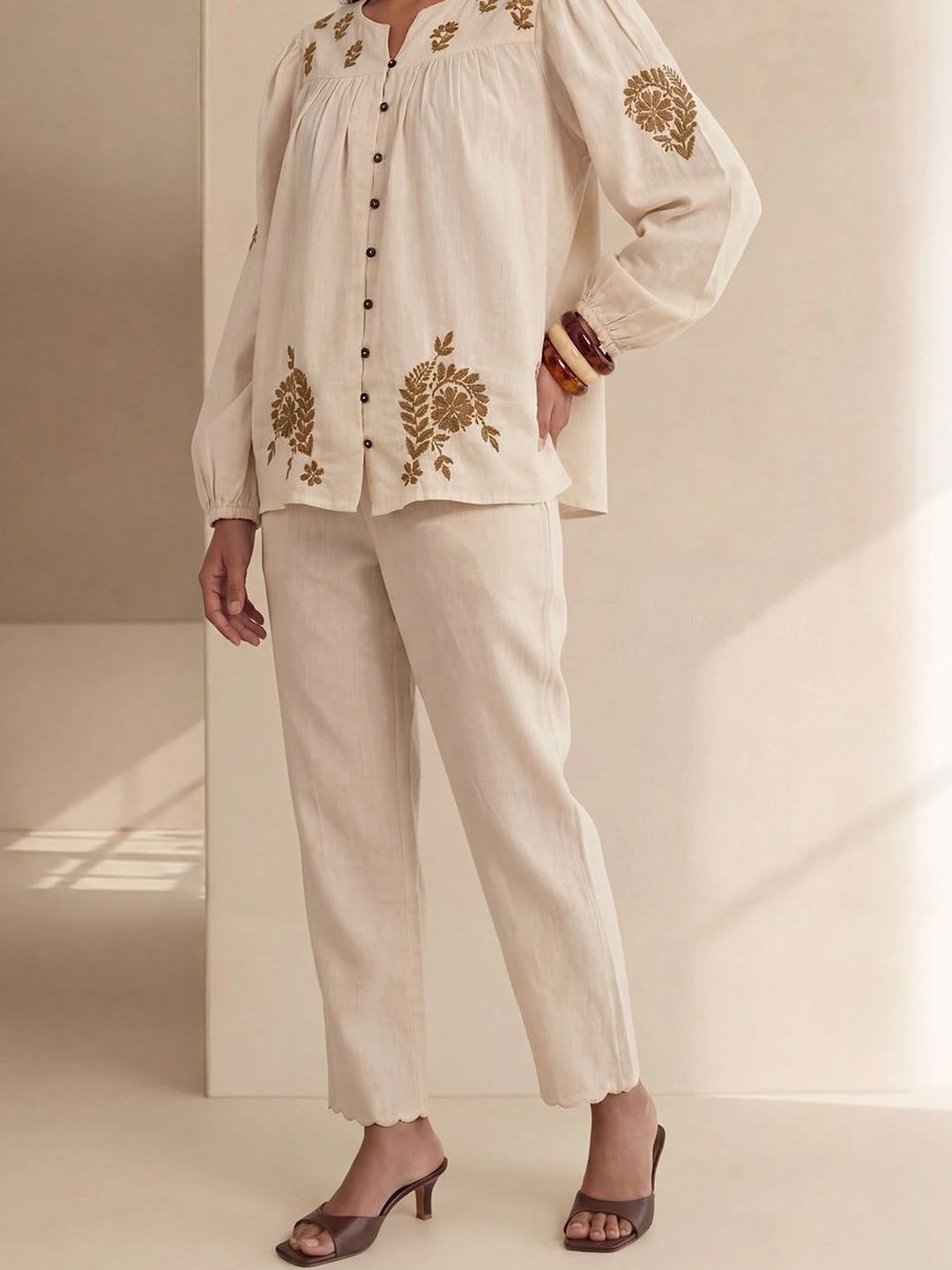 House of Chikankari Women Straight Floral Casual Shirt