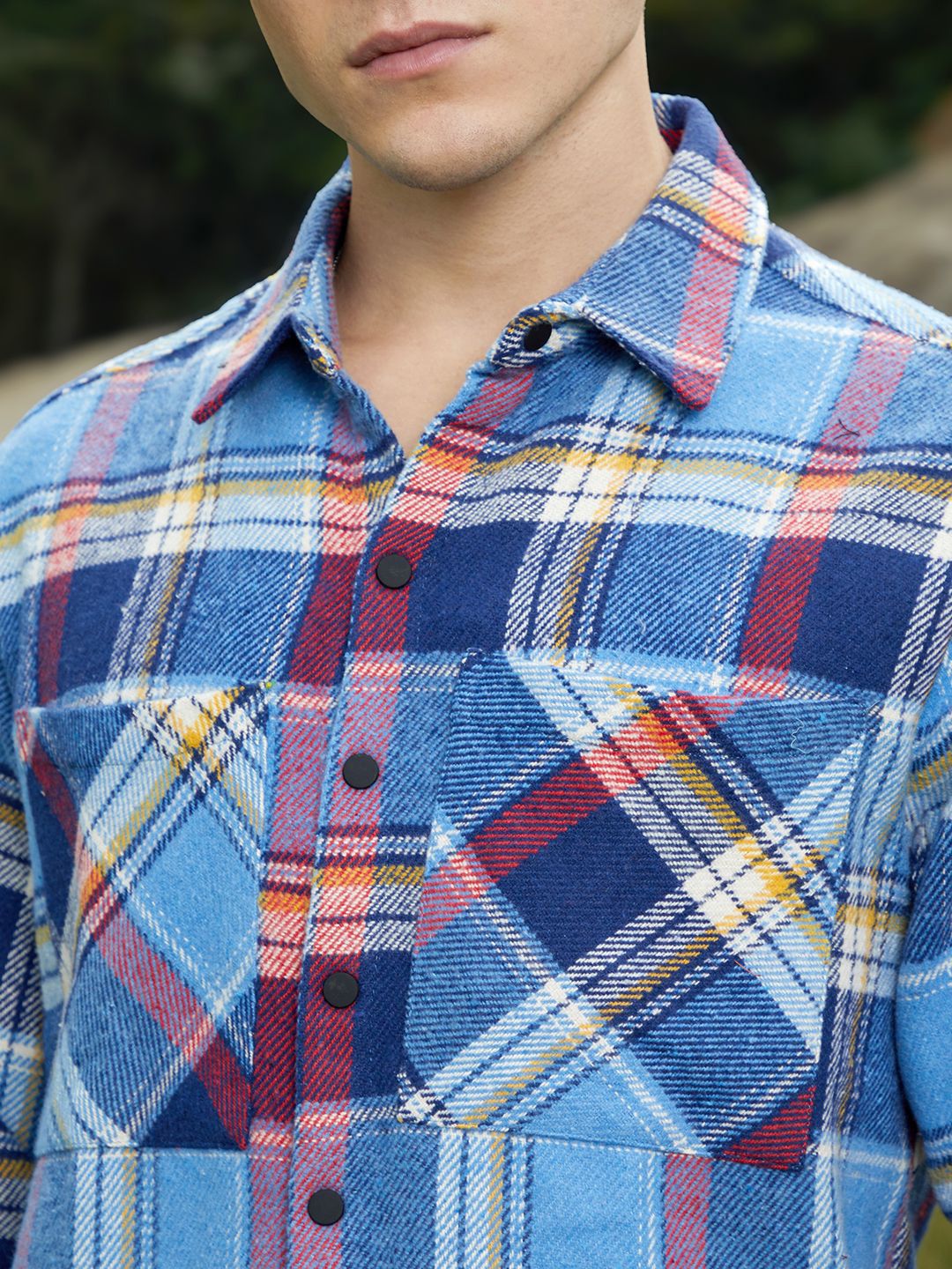 Campus Sutra Men Comfort Opaque Checked Casual Shirt