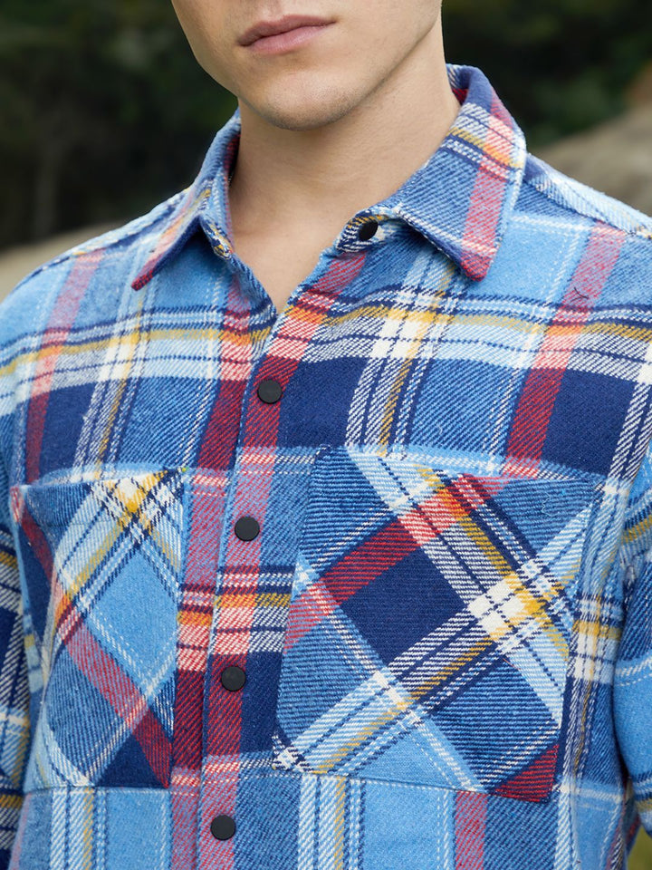 Campus Sutra Men Comfort Opaque Checked Casual Shirt