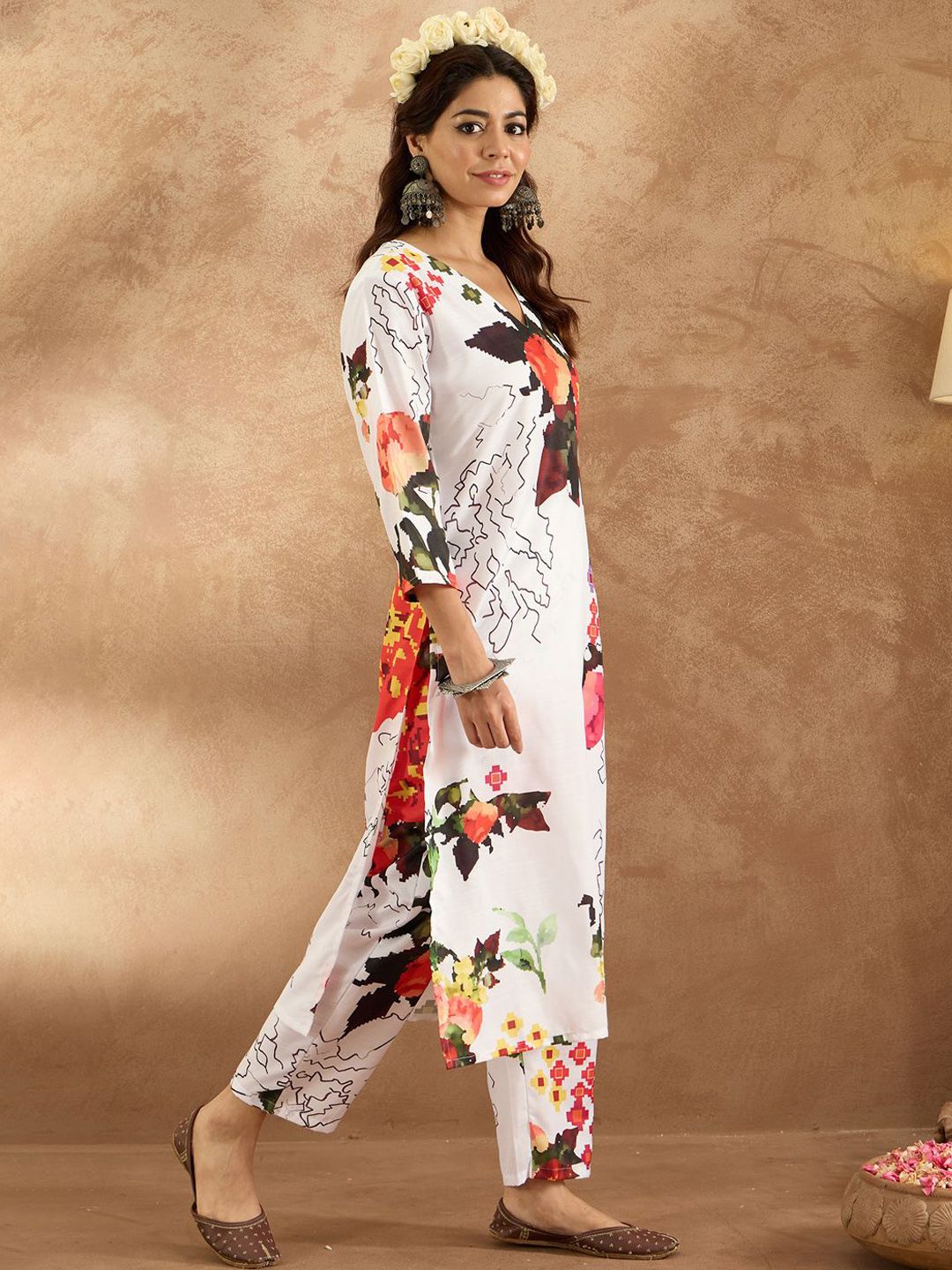 Indo Era Women Floral Printed Regular Kurta with Trousers