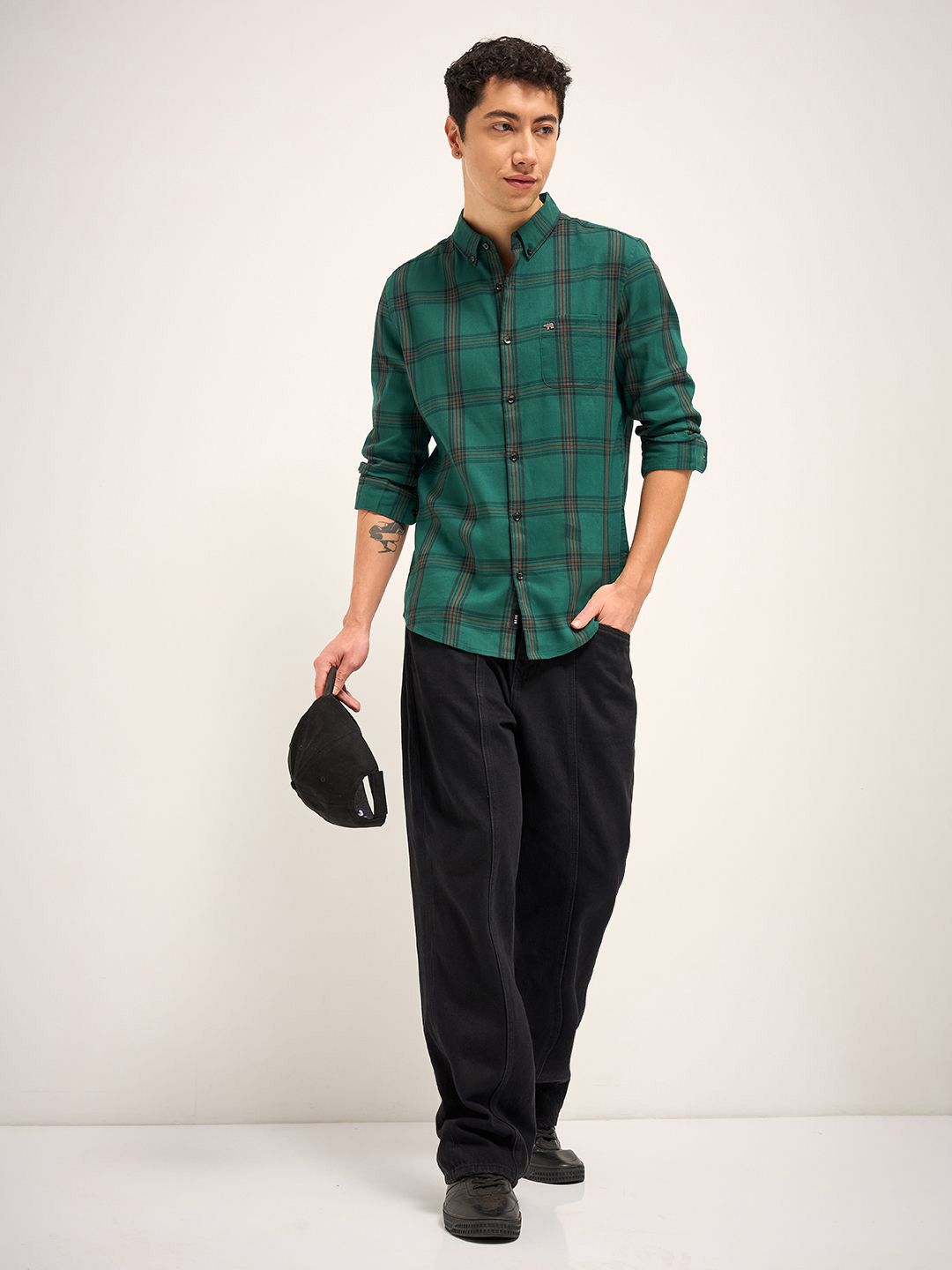 THE BEAR HOUSE Men Button-Down Collar Checked Cotton Slim Fit Casual Shirt