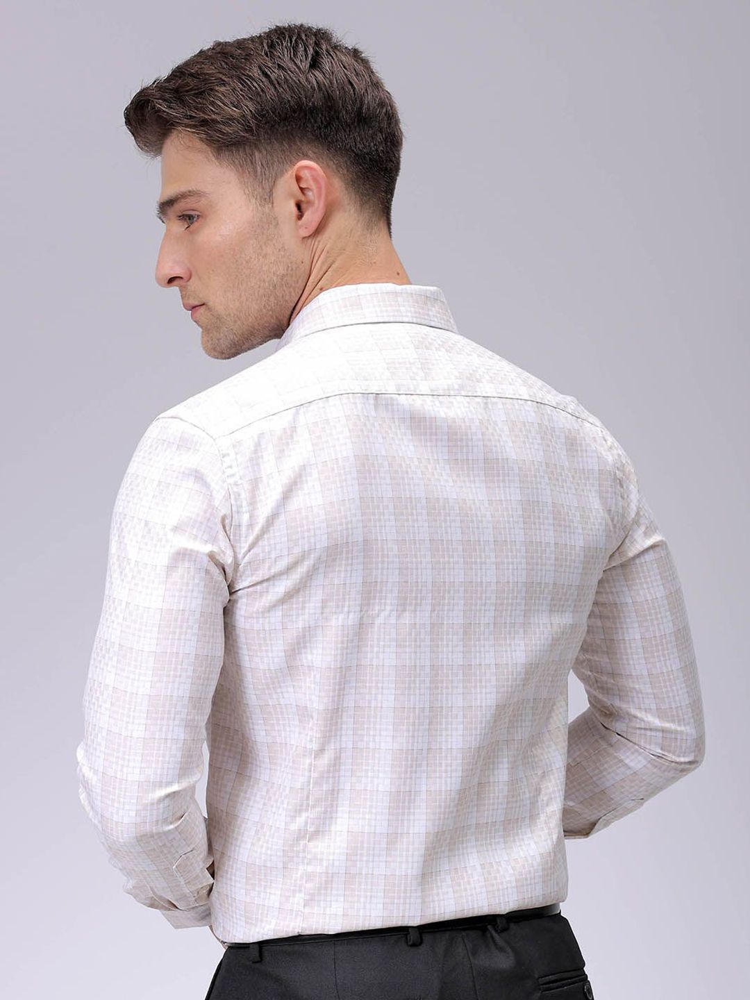 The Indian Garage Co. X Luxe Men Spread Collar Checked Slim Fit Formal Shirt