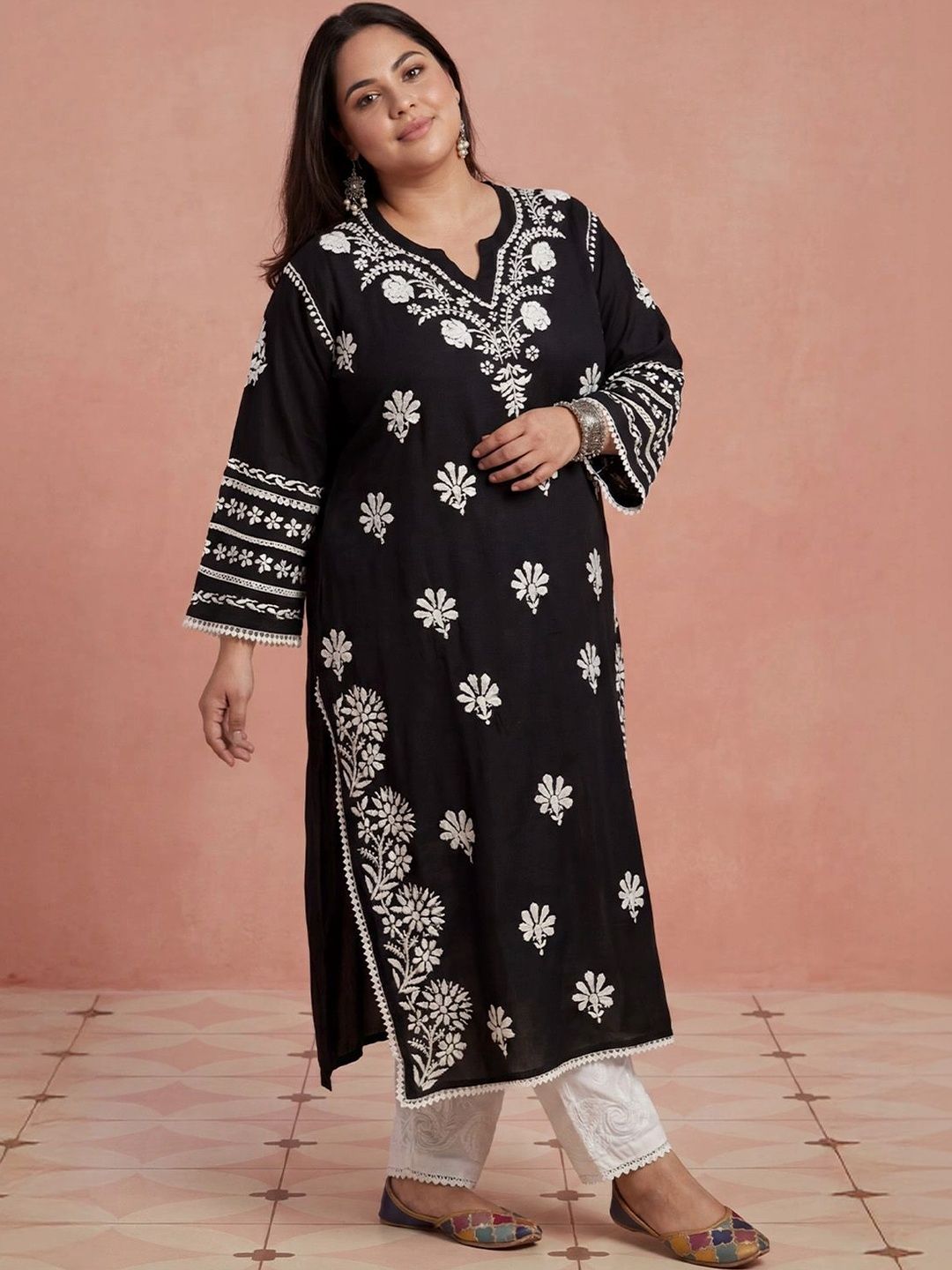 House of Chikankari Women Embroidered Chikankari Kurta