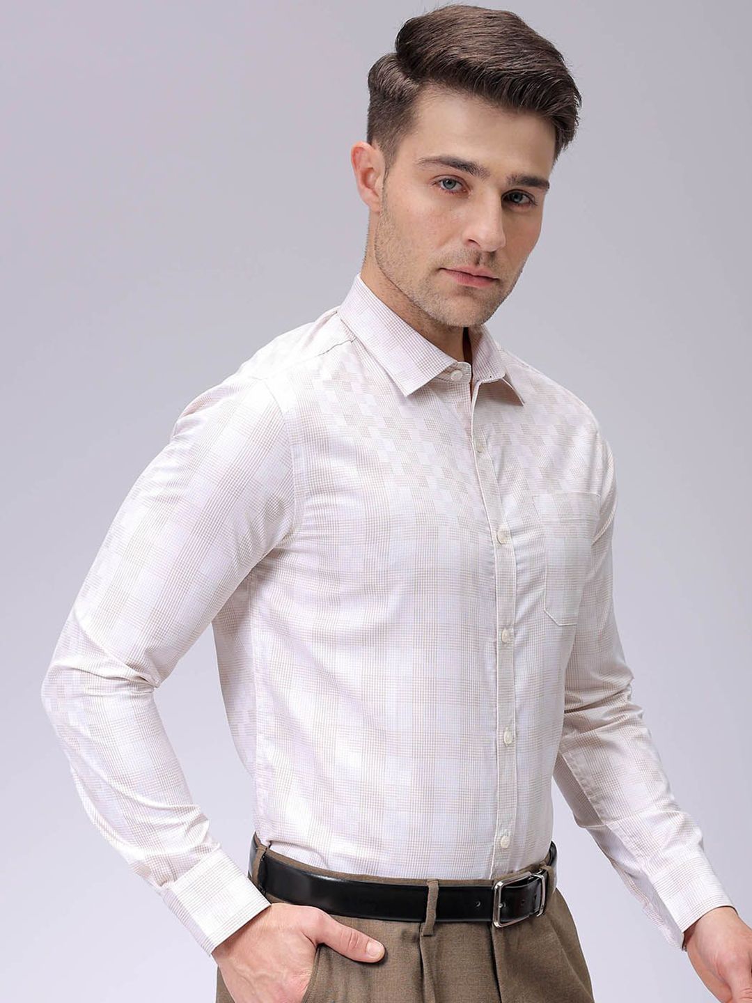 The Indian Garage Co. X Luxe Men Spread Collar Checked Slim Fit Formal Shirt