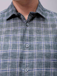 The Indian Garage Co Men Slim Fit Opaque Checked Casual Shirt