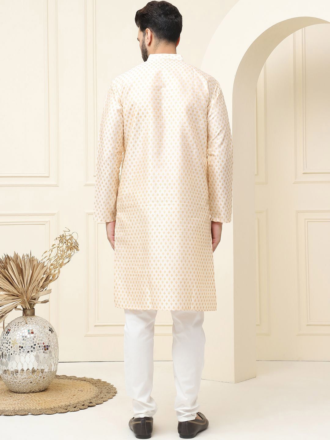 SOJANYA Ethnic Motifs Printed Regular Cotton Silk Kurta With Pyjama