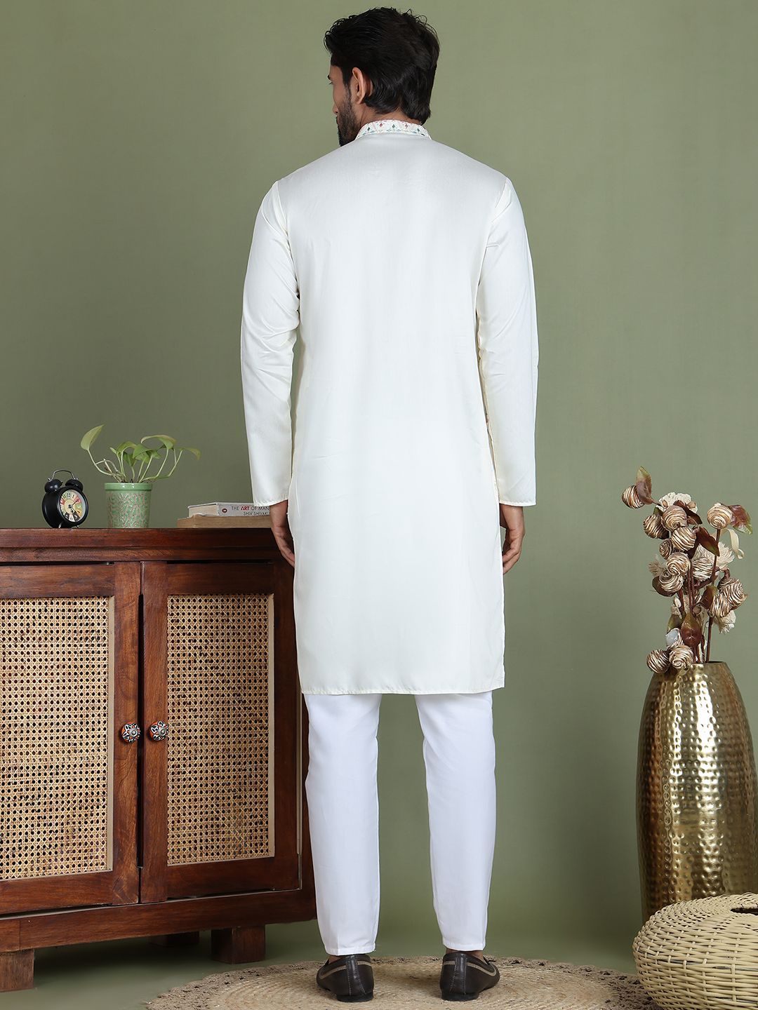 Jompers Ethnic Motifs Printed Sequined Embellished Straight Kurta with Trouser