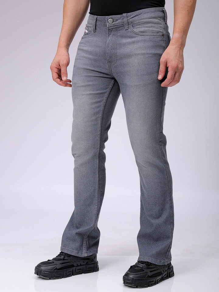 The Indian Garage Co Men Slim Fit Low Distress Light Fade Stretchable Jeans