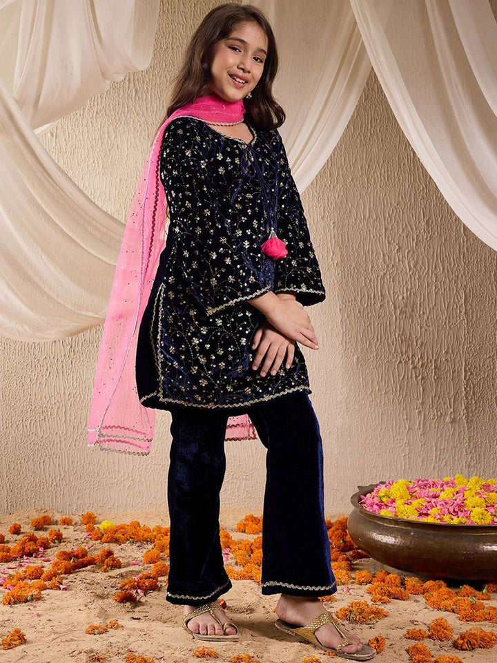 pspeaches Girls Floral Embroidered Sequinned Velvet Kurta with Sharara & Dupatta