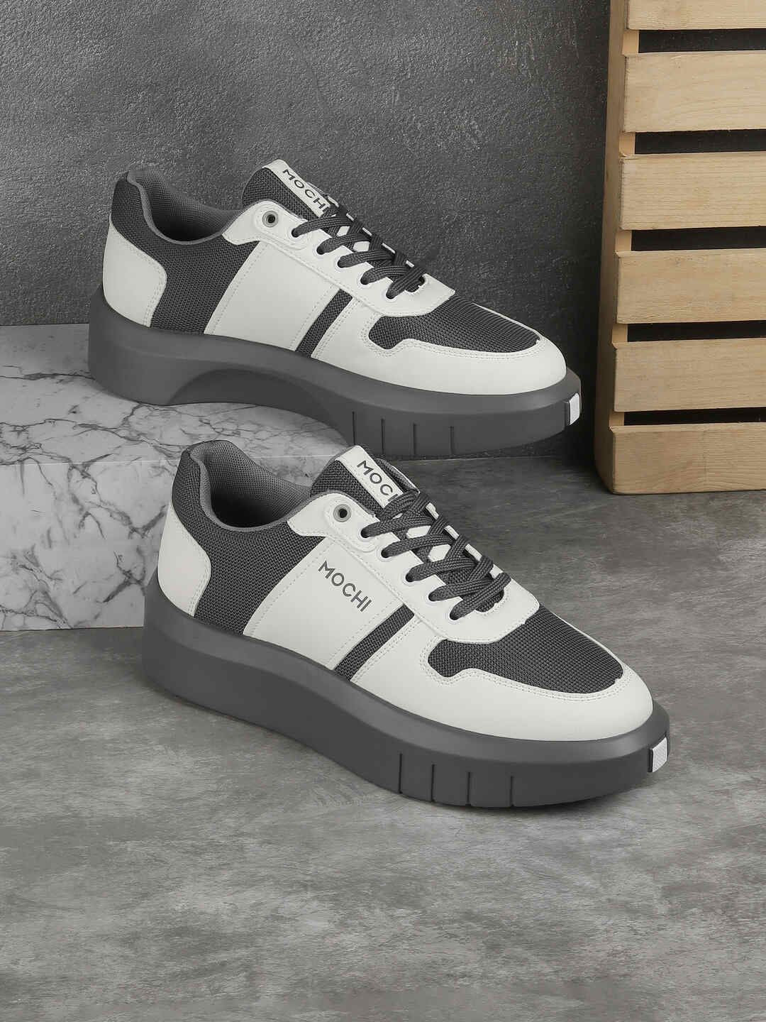 Mochi Men Colourblocked Lace-Ups Sneakers