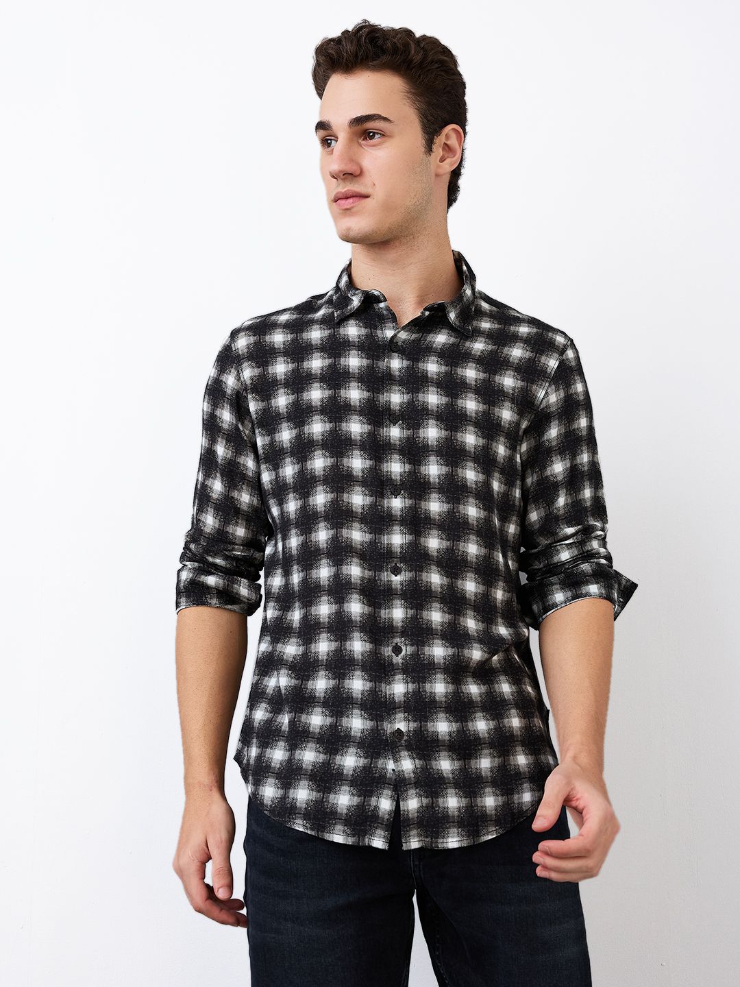 SPYKAR Men Spread Collar Checked Casual Shirt