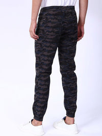 The Indian Garage Co Men Camouflage Printed Cotton Slim Fit Joggers Trousers