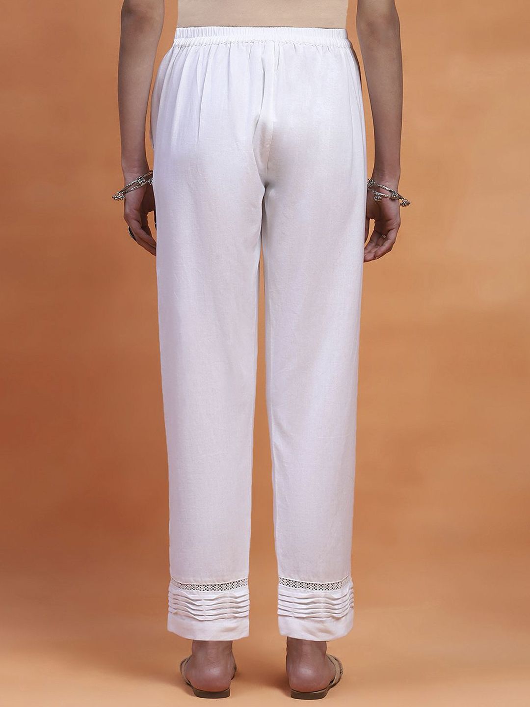 House of Chikankari Women White Cotton Solid Seluar