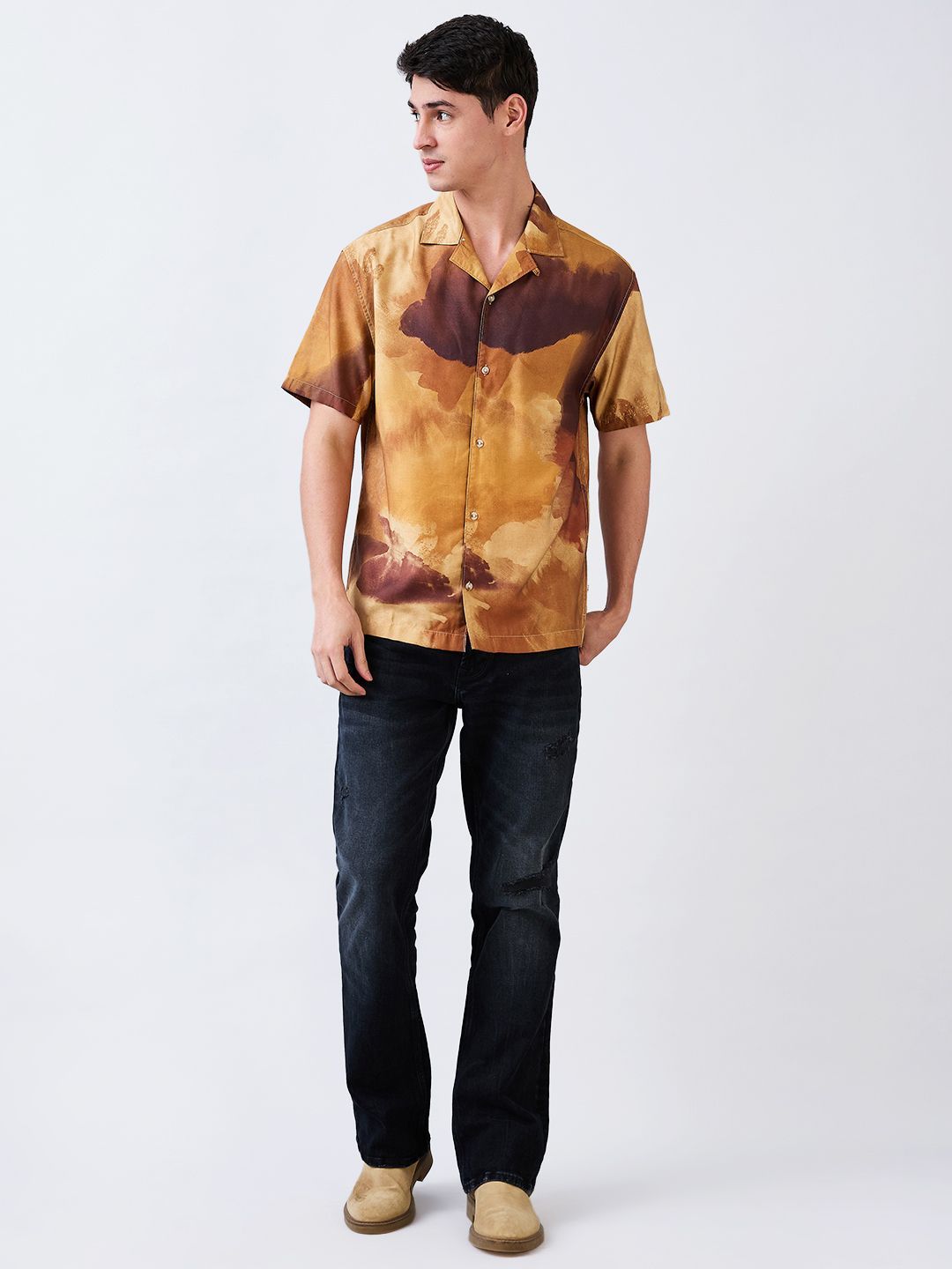 SPYKAR Men Relaxed Fit Cuban Collar Abstract Printed Casual Shirt