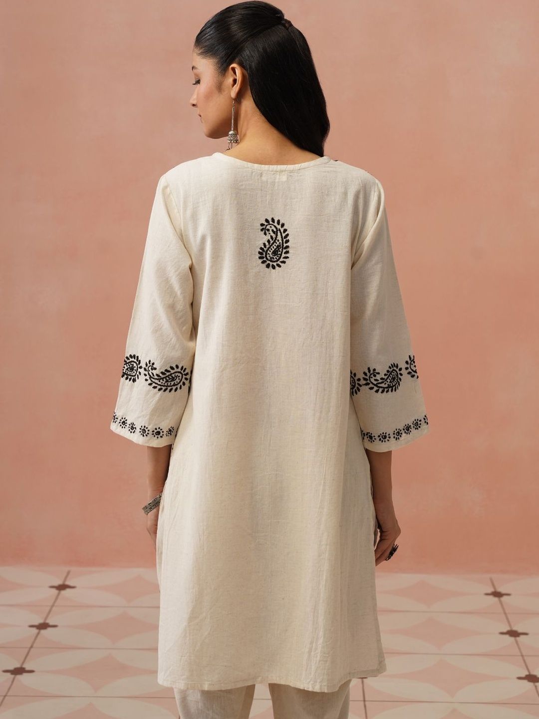 House of Chikankari Women Paisley Printed Kurta